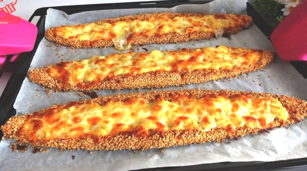 Patatesli Kaşarlı Simit Pide Tarifi - Mutfak Portalı